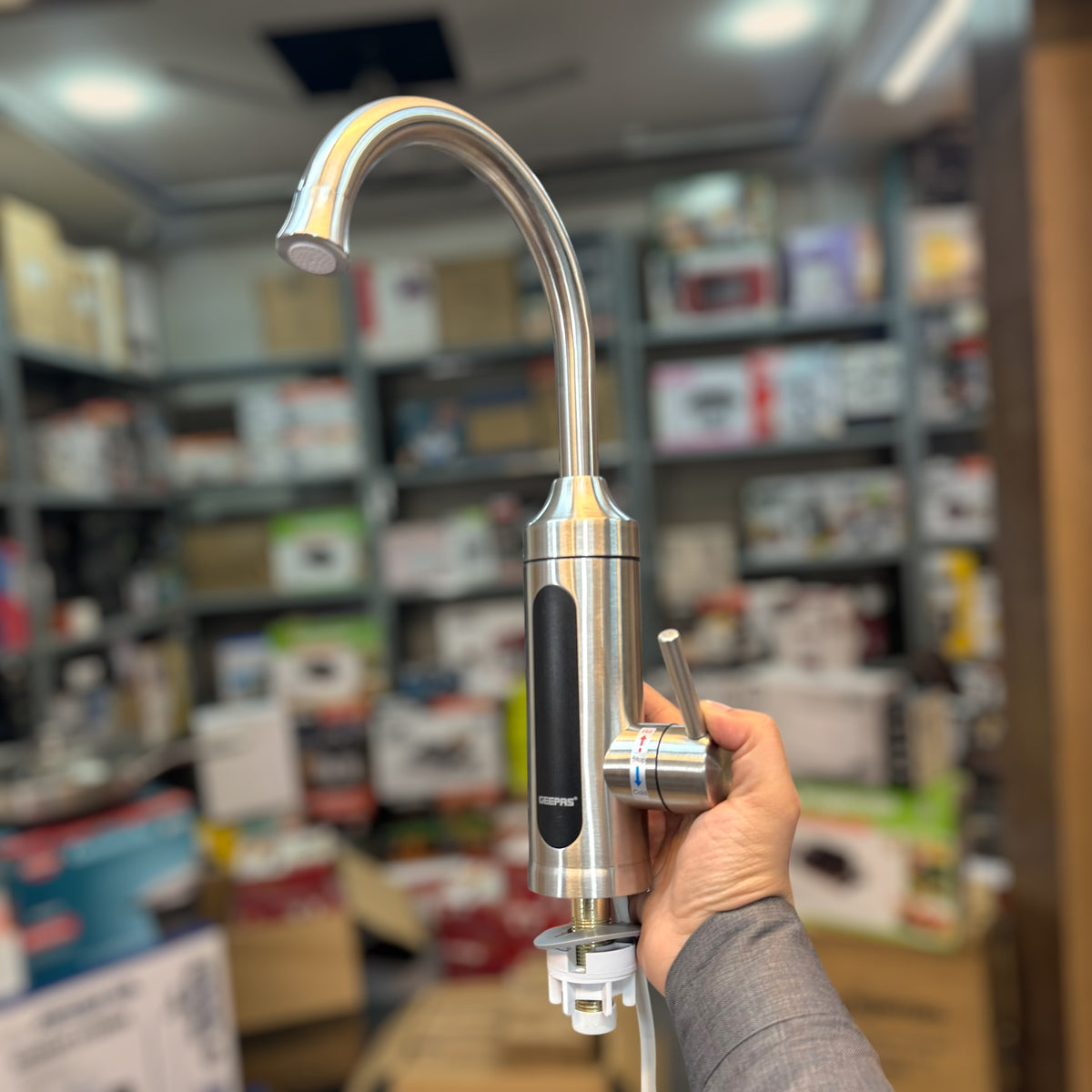 Geepas Instant Electric Water Heating Faucet – GWF61226P | Fast Hot Water Tap for Kitchen & Bathroom