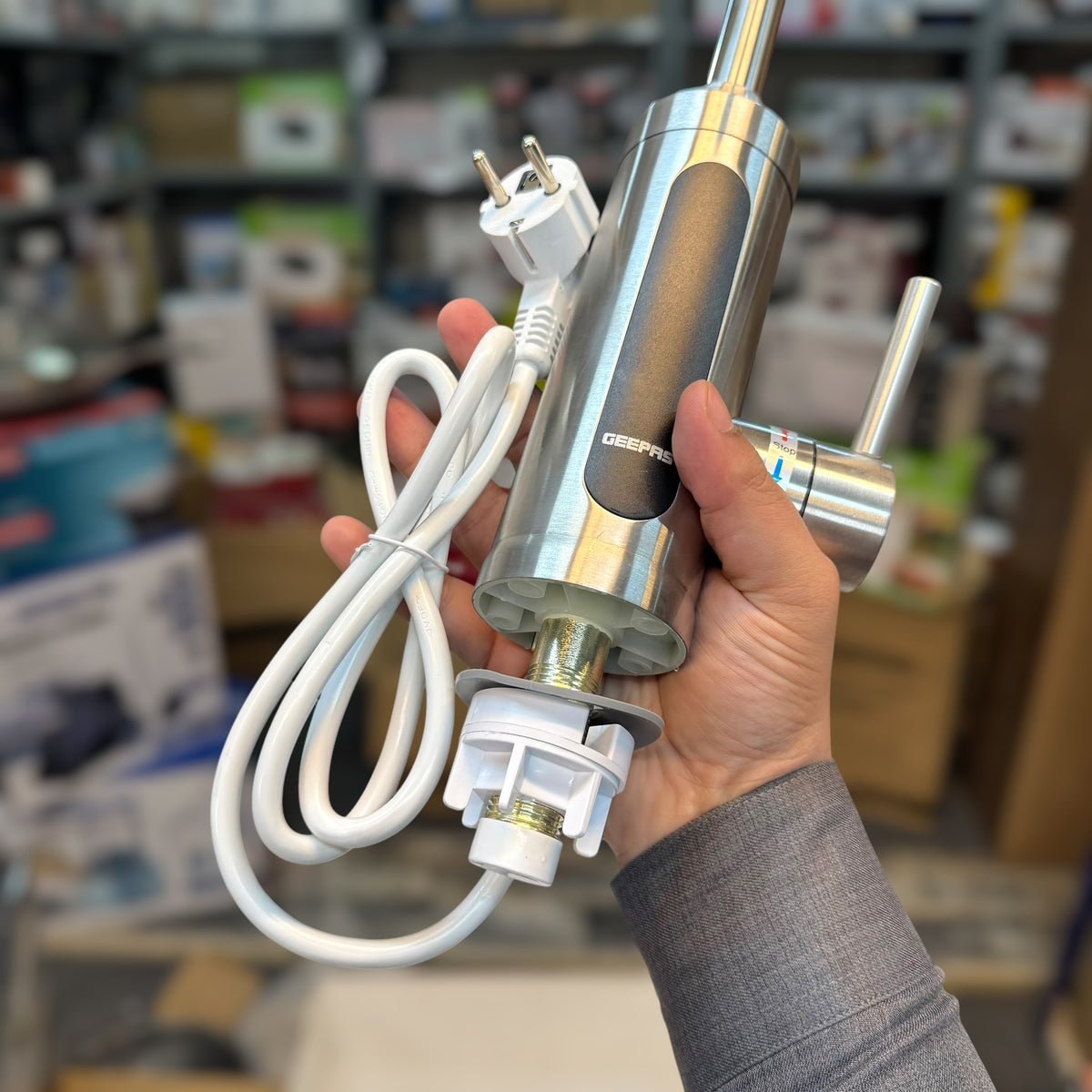 Geepas Instant Electric Water Heating Faucet – Model GWF61222P | Instant Hot Water Tap