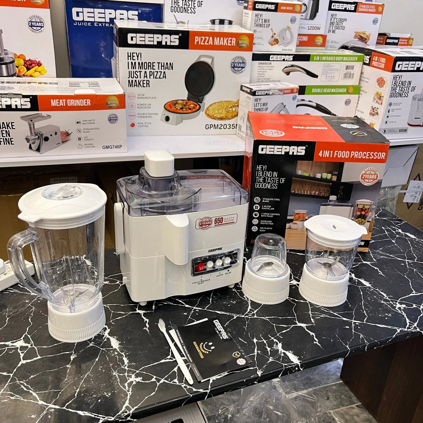 Geepas 4 - in - 1 Food Processor GSb6147N - Galaxiee.com