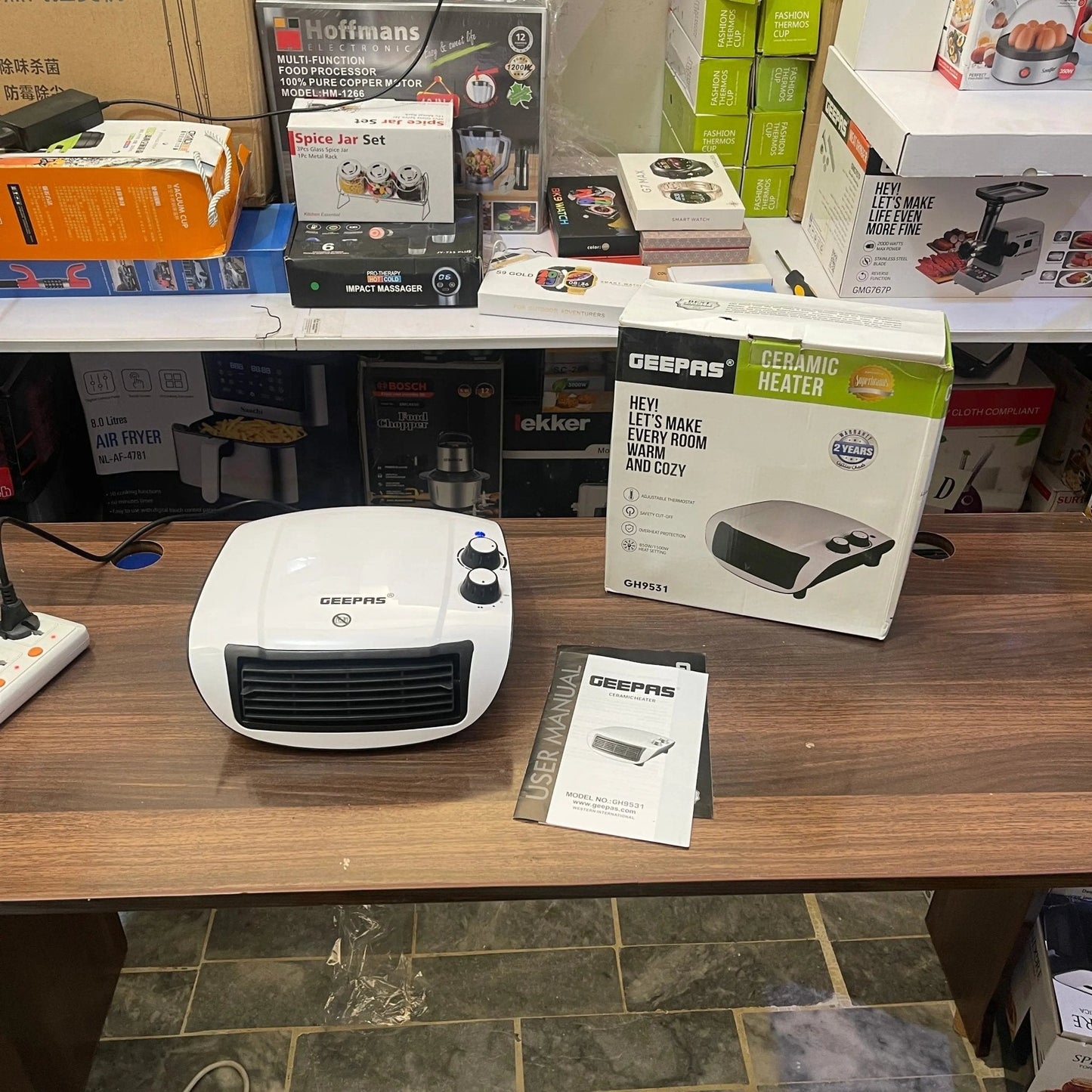 Geepas Ceramic Heater GH9531 - Galaxiee.com