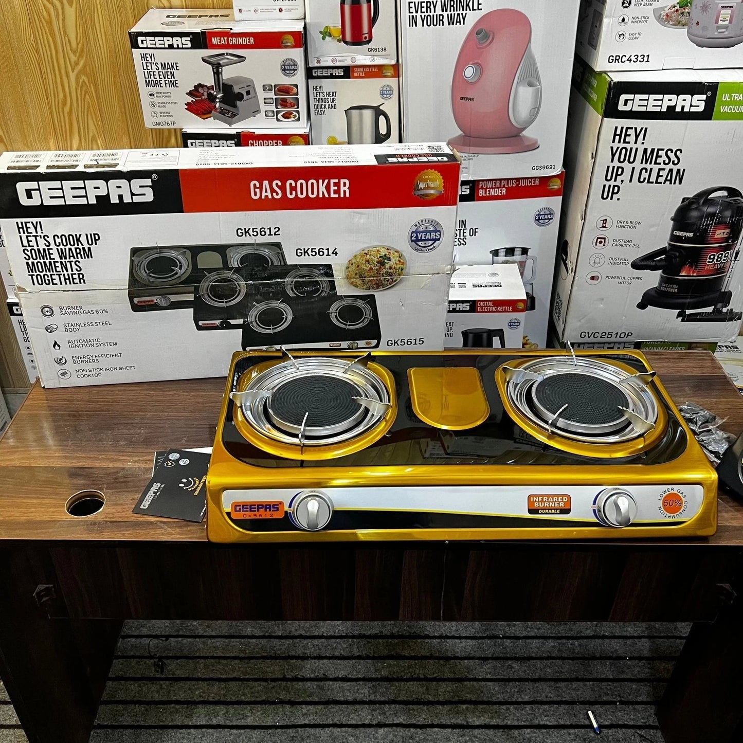 Geepas Gas Cooker GK5614 & GK5612 - Galaxiee.com