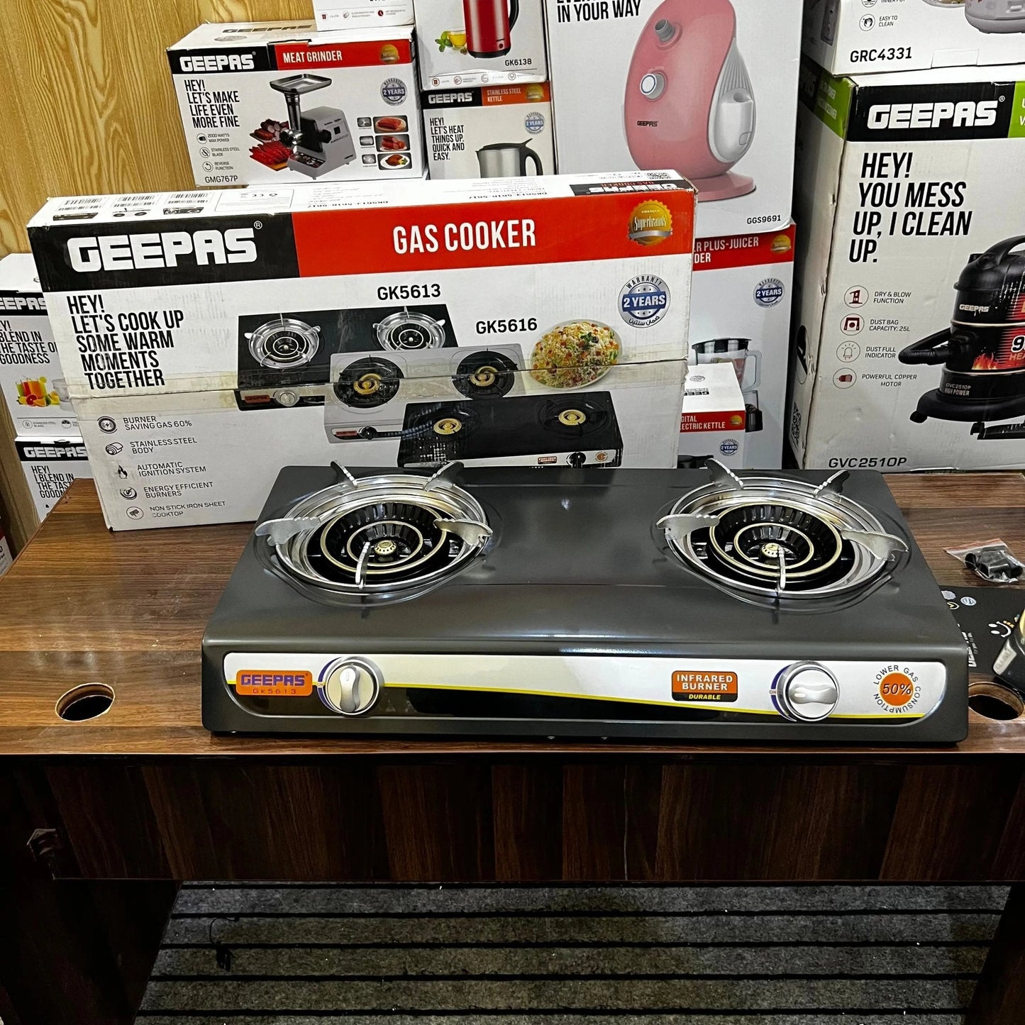 Geepas Gas Cooker GK5616 & GK5613 - Galaxiee.com