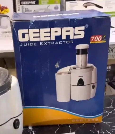 Geepas Juice Extractor GJE6106 - Galaxiee.com