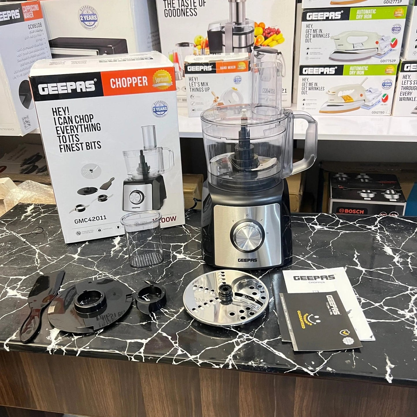 Geepas Multifunctional Food Chopper GMC42011 - Galaxiee.com