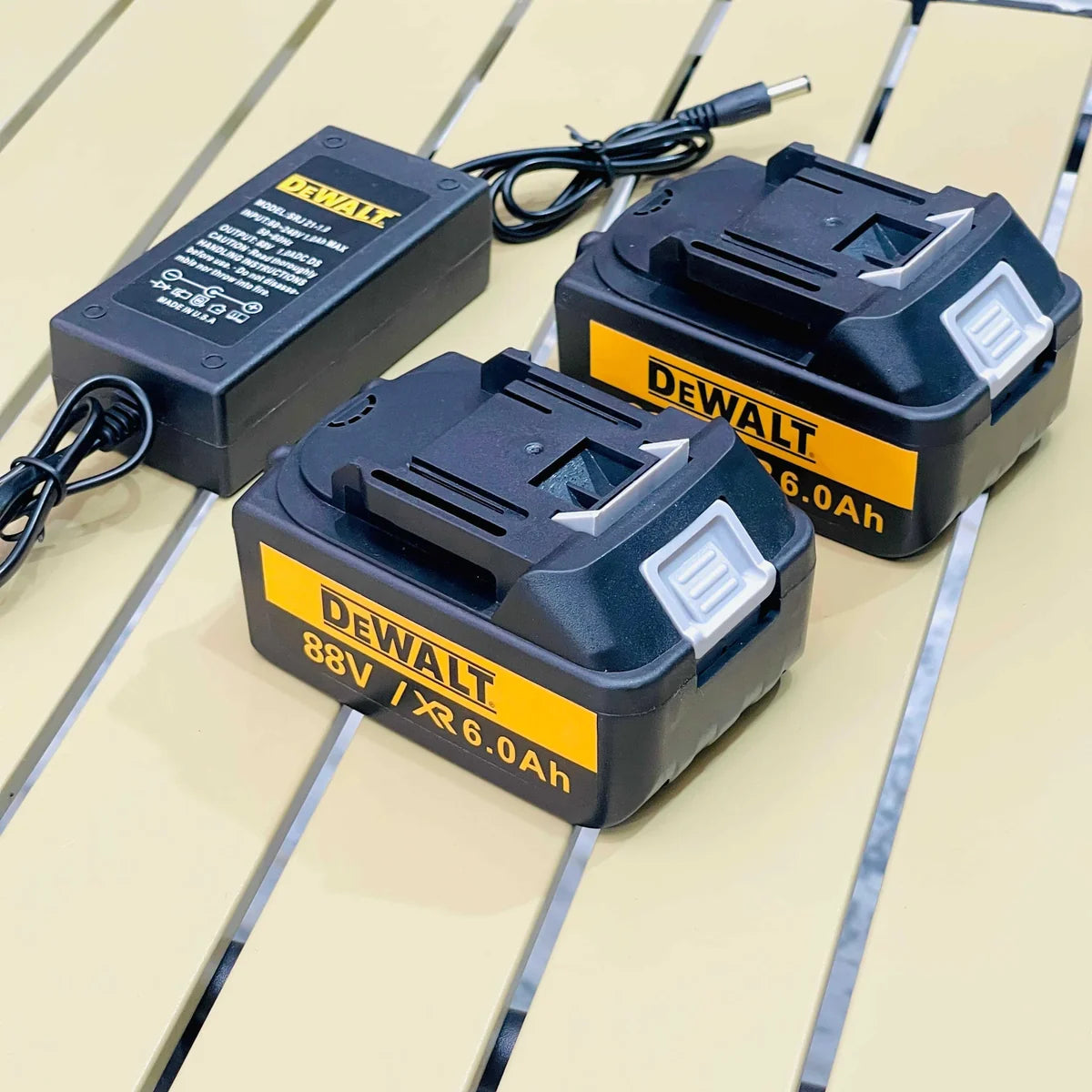 DEWALT Rechargeable Spray Machine