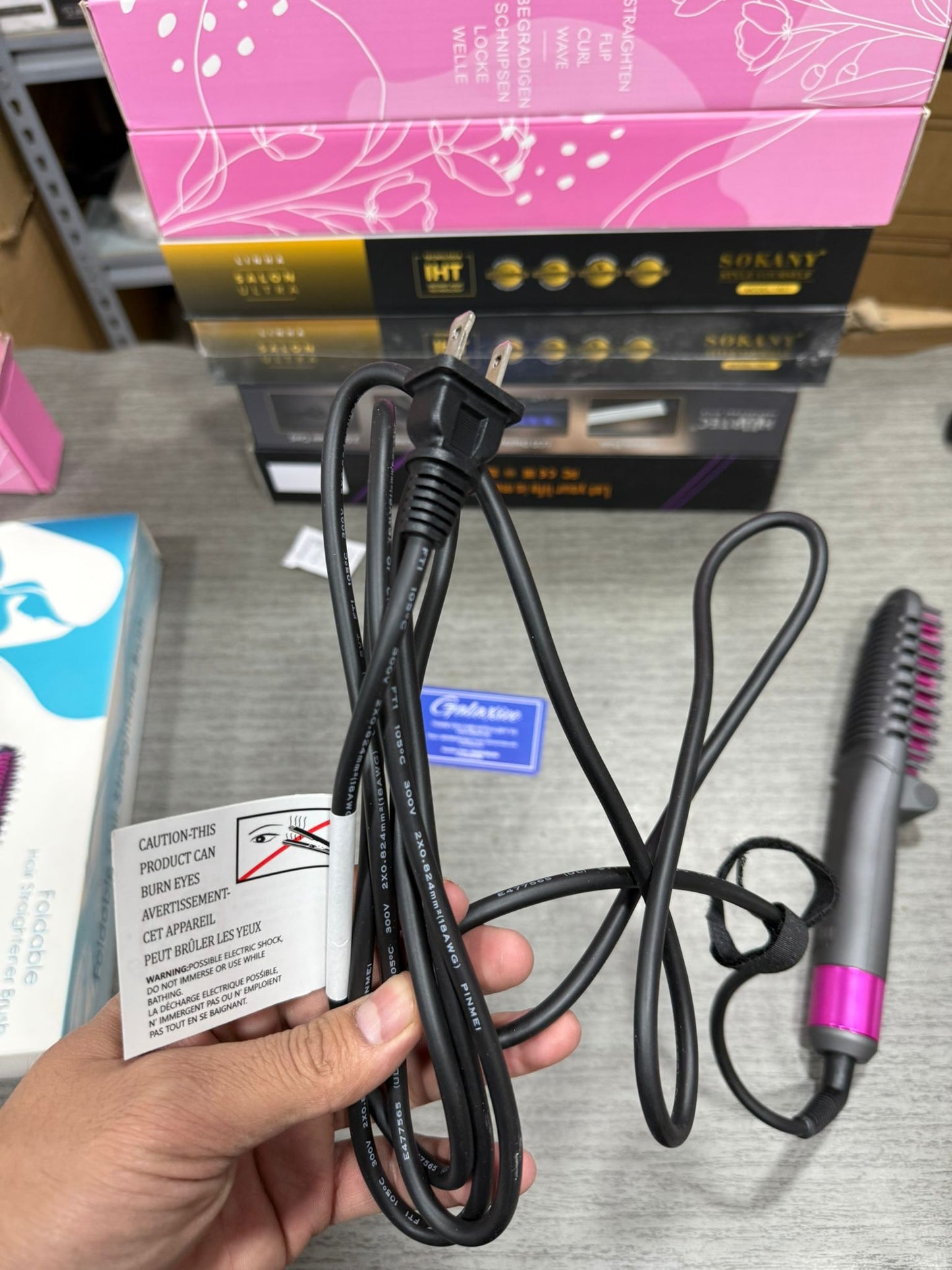 3 in 1 Foldable Hair Brush Mini Straightener Comb Electric Beard Hair Straightener Brush - Buy Online Pakistan | Galaxiee.com