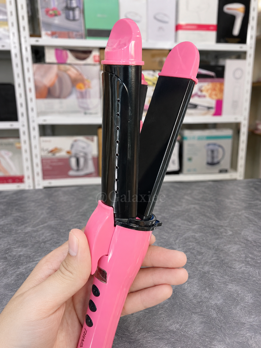 RIWA Pink 2-in-1 Hair Straightener & Curler with Digital Display – Galaxiee