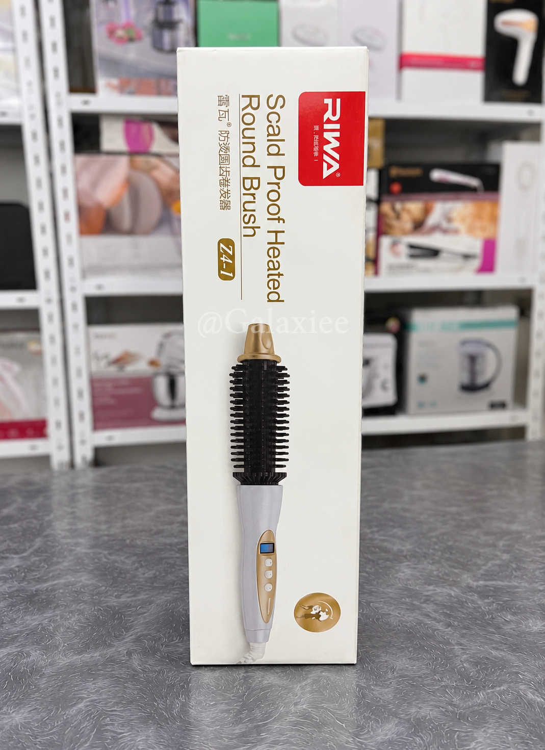 RIWA Heated Round Brush with Digital Display – Galaxiee
