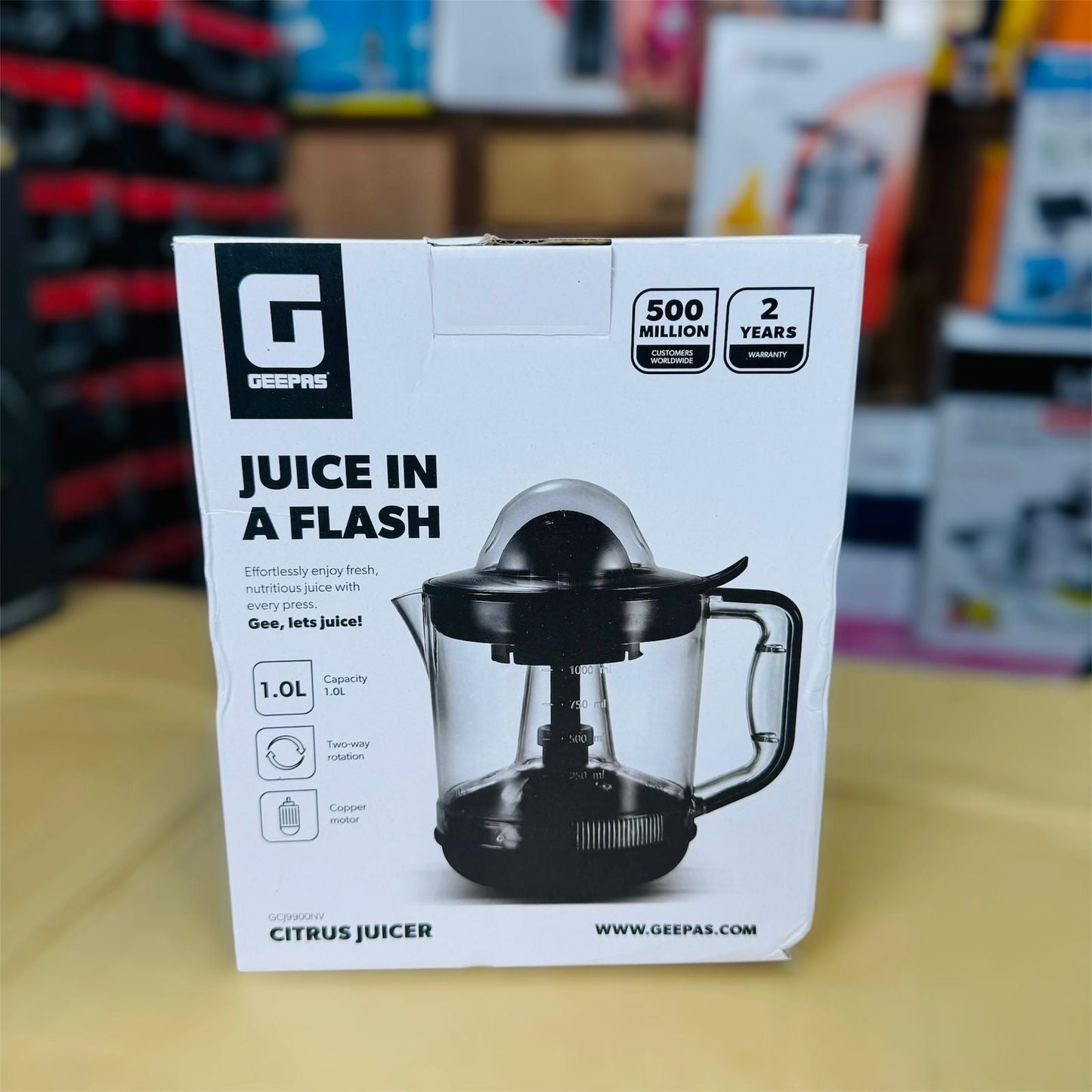 Geepas Citrus Juicer GCJ9900 – 1.0L Large Capacity, Two-Way Rotation