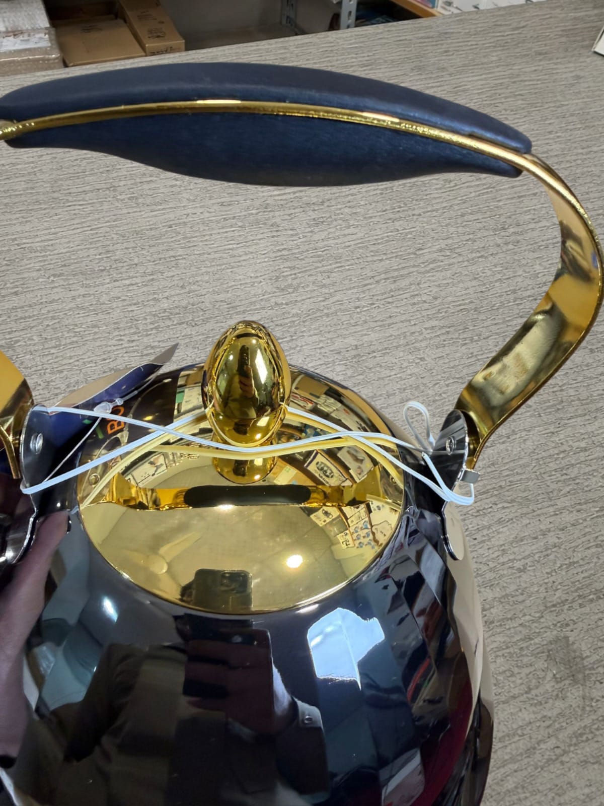 Bollitore Italy 3.2L Premium Tea Kettle – Elegant Gold Stovetop Kettle with Ergonomic Handle