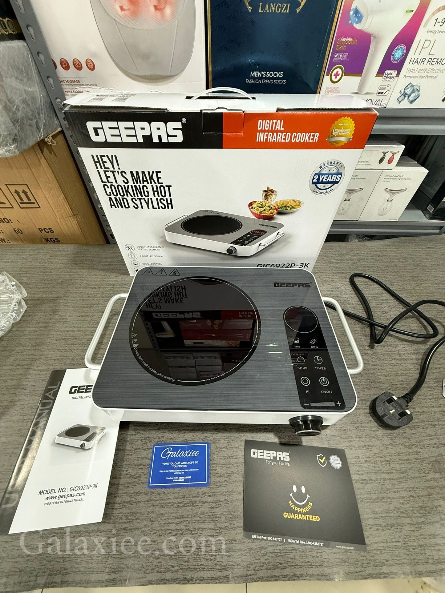 Geepas GIC6922P-3K Infrared Cooker 3000W Digital | Galaxiee