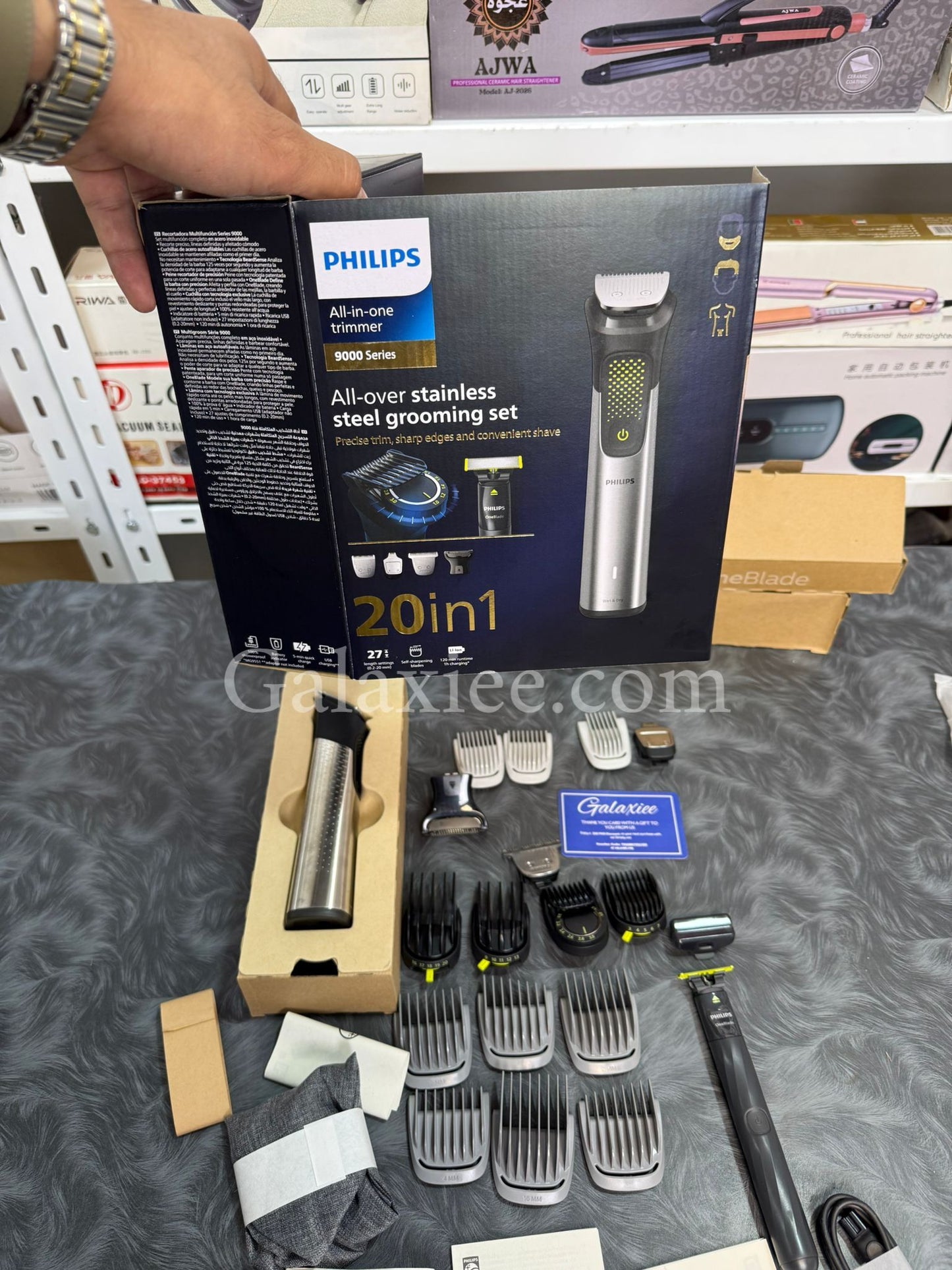 Philips 9000 Series 20-in-1 Trimmer OneBlade Grooming Kit Galaxiee