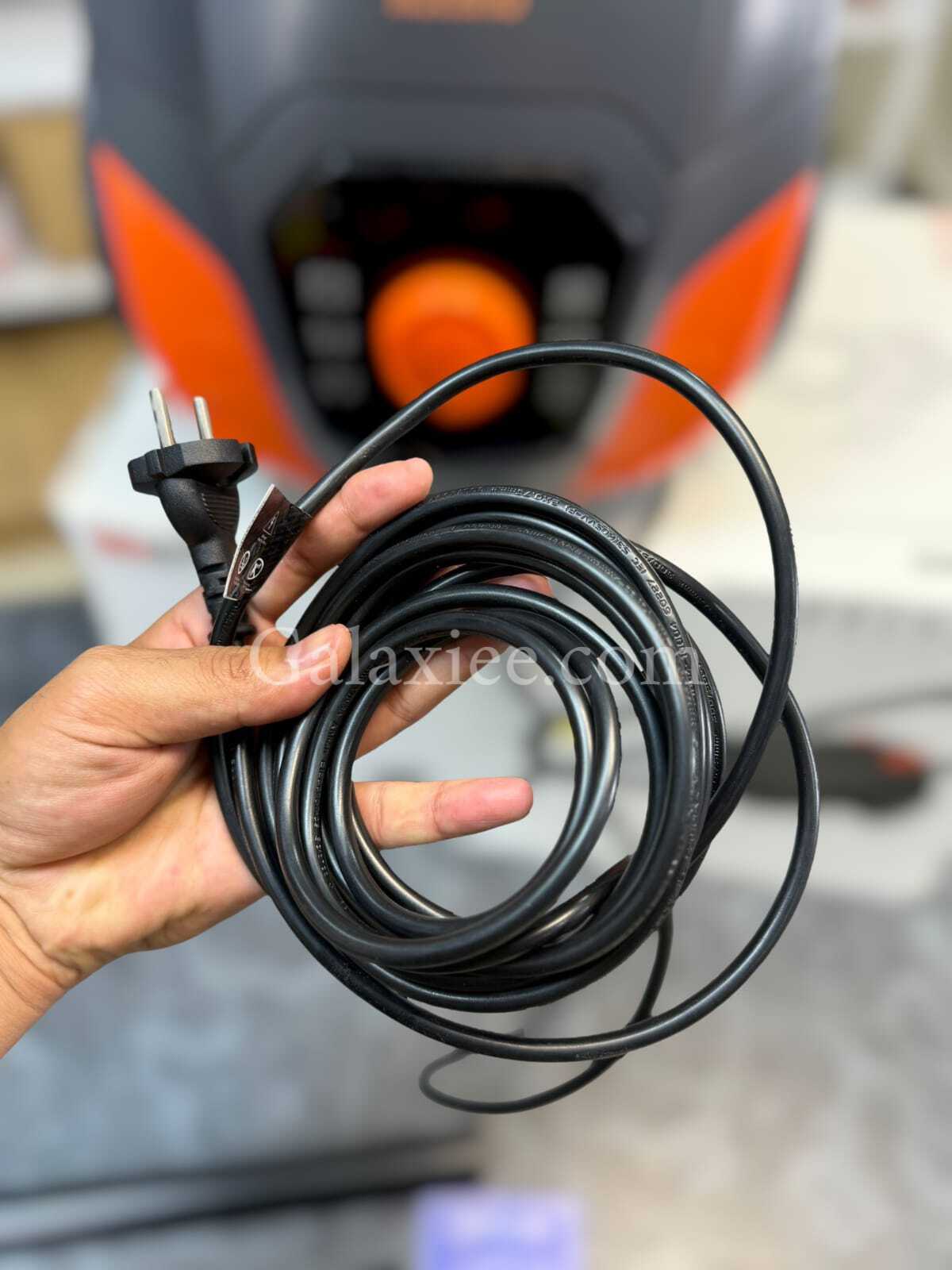 Kozano KVS-1600 Vacuum Cleaner Adjustable Suction Canister Galaxiee