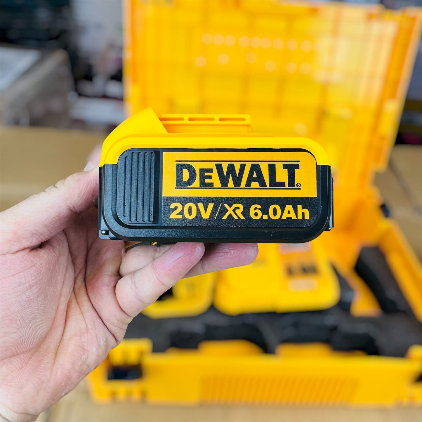 DeWalt 2-in-1 Drill & Impact Wrench Set (Czech Republic)