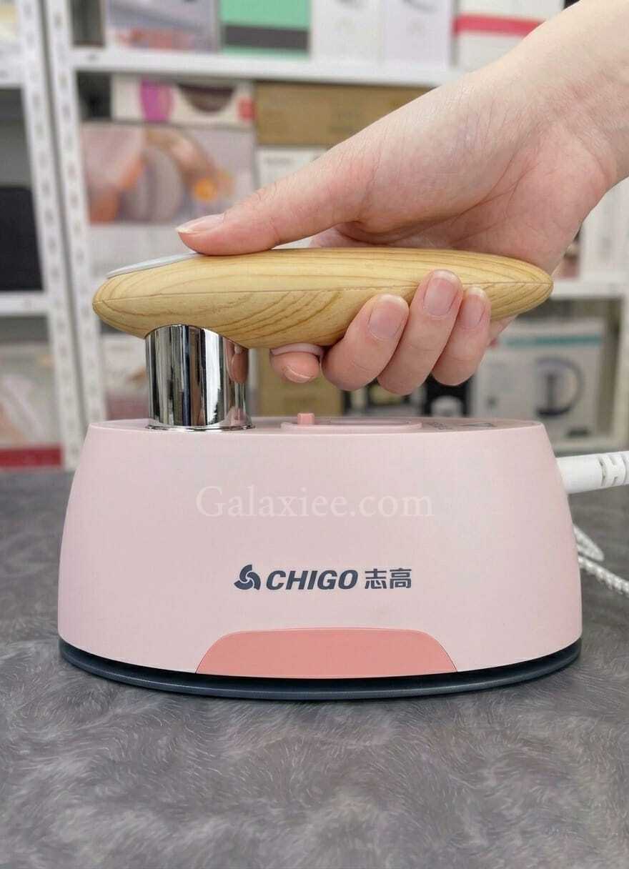 CHIGO Hand Held Steam Iron Portable Garment Steamer Galaxiee