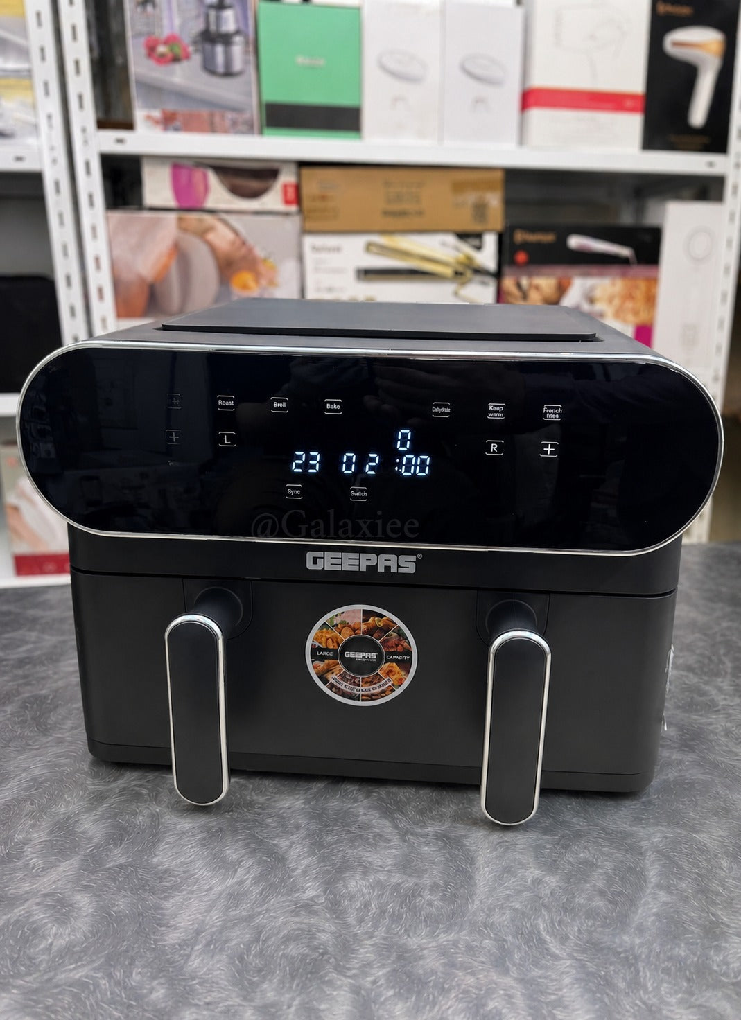 Geepas GAF37532 11L Dual Basket Air Fryer Galaxiee