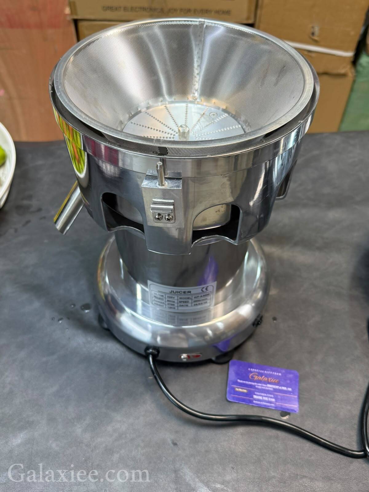 WF-A3000 Commercial Stainless Steel Juicer 370W  Galaxiee