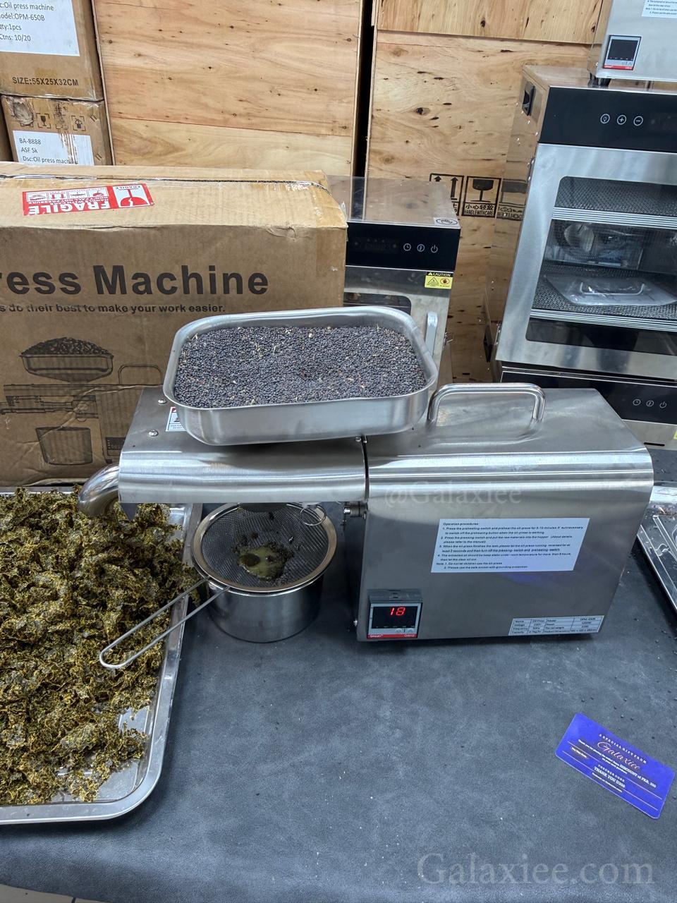 Stainless Steel Oil Press Machine – Pure & Fresh Oil at Home!