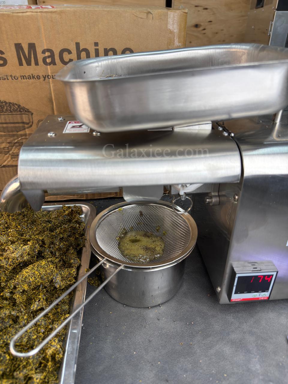 Stainless Steel Oil Press Machine – Pure & Fresh Oil at Home!