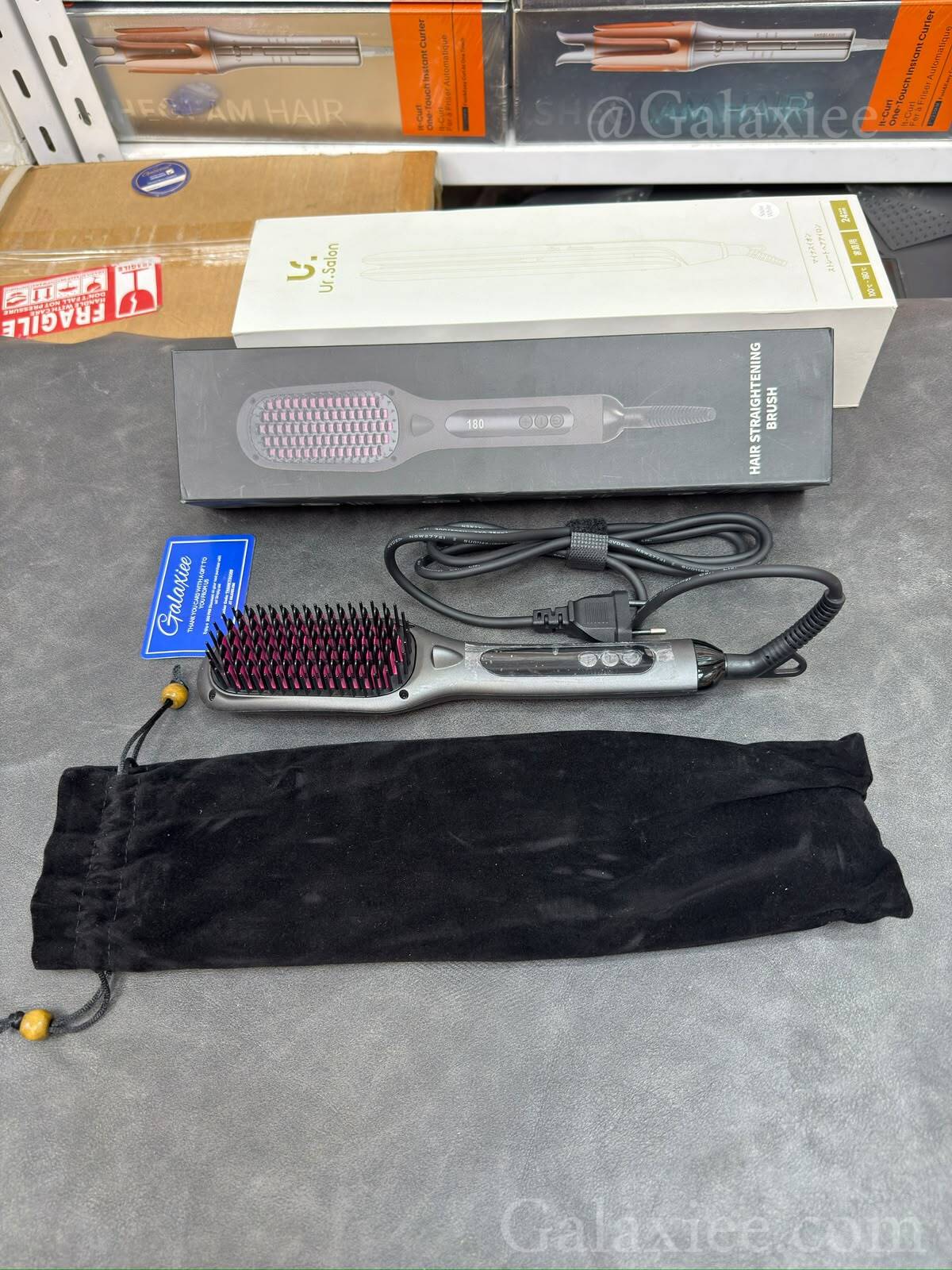 Digital Hair Straightening Brush with Temperature Display – Galaxiee