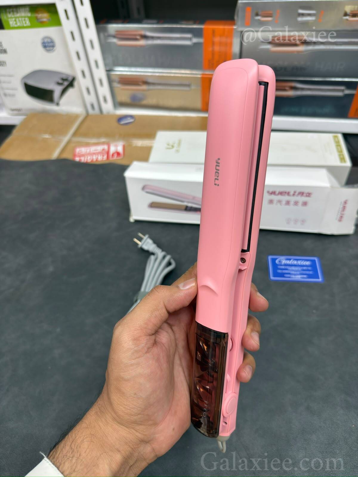 YUELI Pink Hair Straightener 55W with Temperature Control – Galaxiee