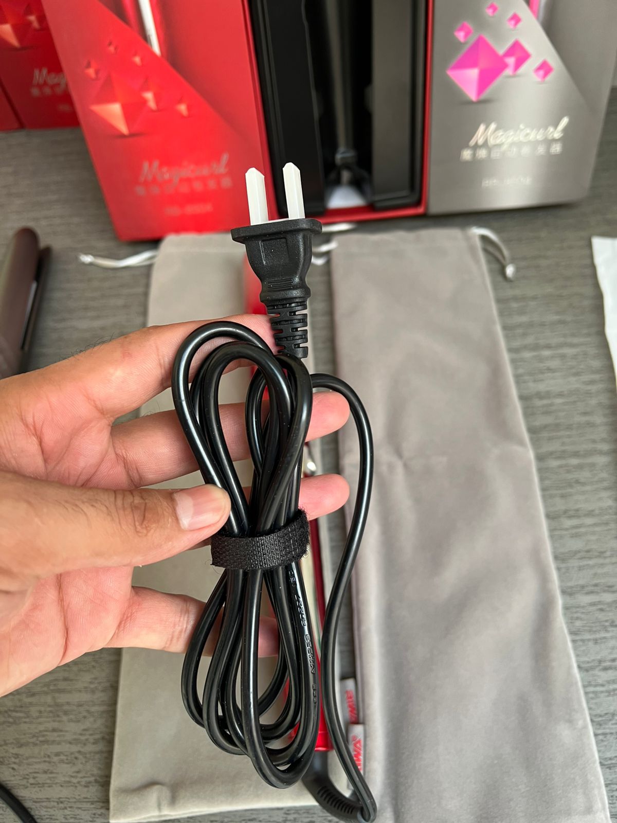 Riwa 2-in-1 Hair Straightener & Roller