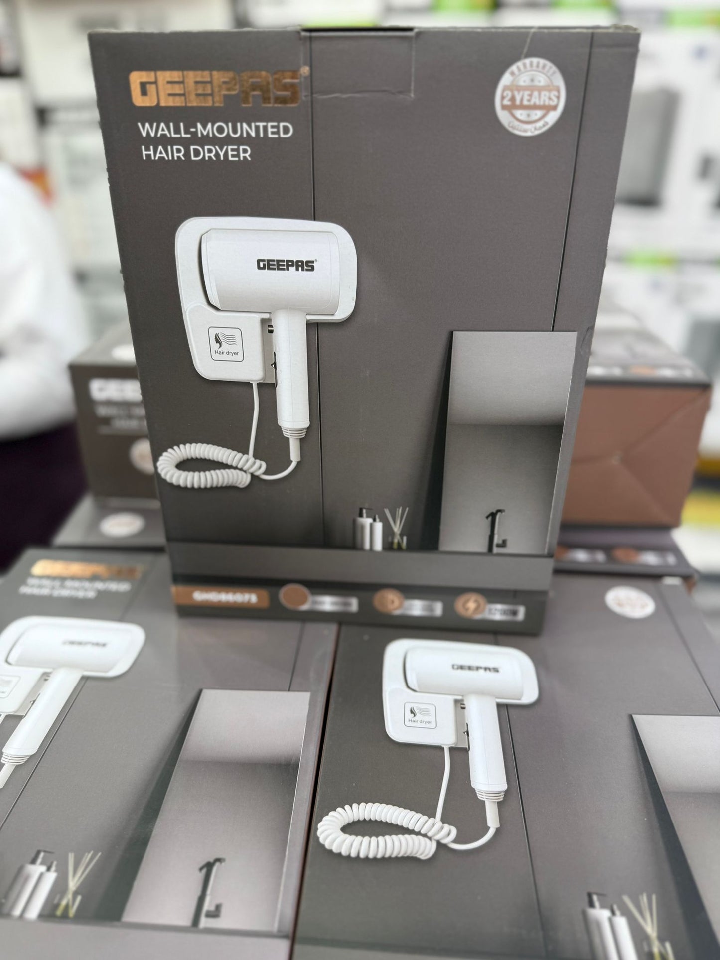 Geepas GHD86073 Wall-Mounted Hair Dryer – 1200W Powerful Motor, Cool Shot Function, Constant Temperature, Quiet Operation