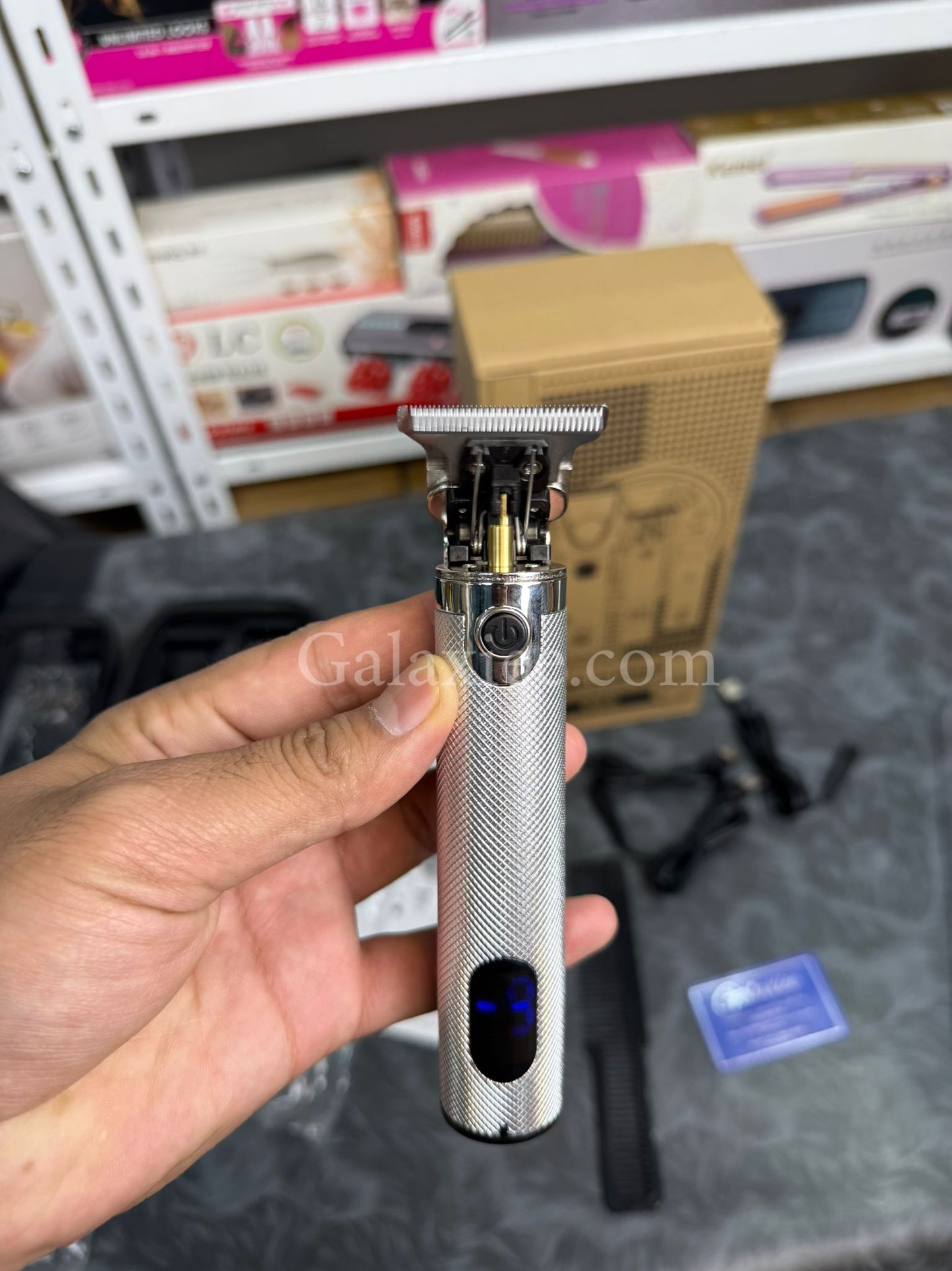 Professional  3-in-1 Grooming Kit Metal Body LED | Galaxiee