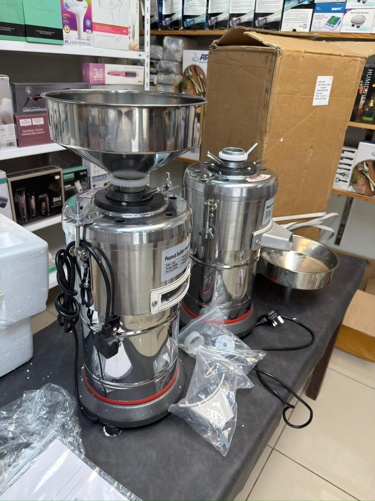 Peanut Butter Machine 800W Galaxiee