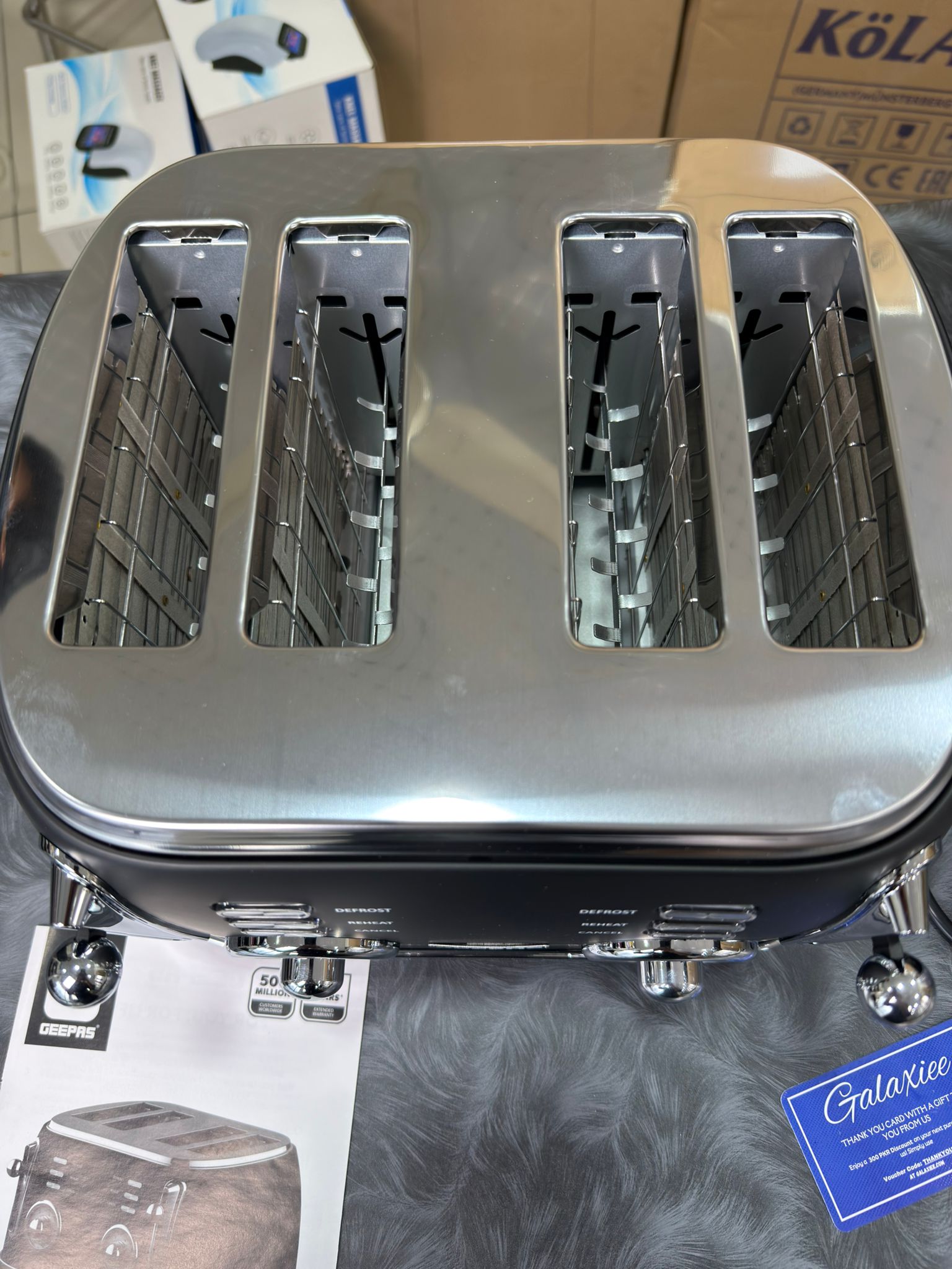 Classic 4-Slice Vintage Bread Toaster – Fast Even Toasting | Retro Kitchen Toaster - Buy Online Pakistan | Galaxiee.com