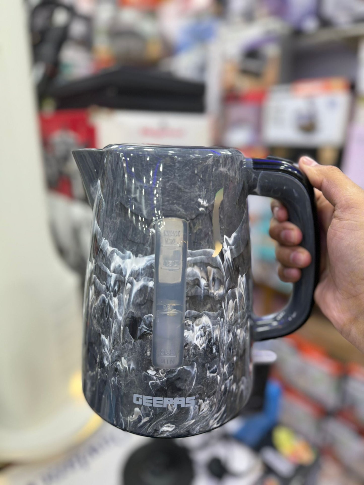 Geepas 1.7 L Electric Kettle – 2200W Rapid Boil - Buy Online Pakistan | Galaxiee.com