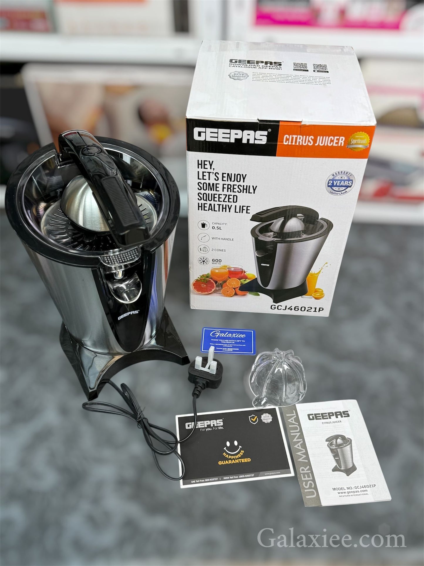 Geepas 600W Citrus Juicer With Handle GCJ46021P - Buy Online Pakistan | Galaxiee.com
