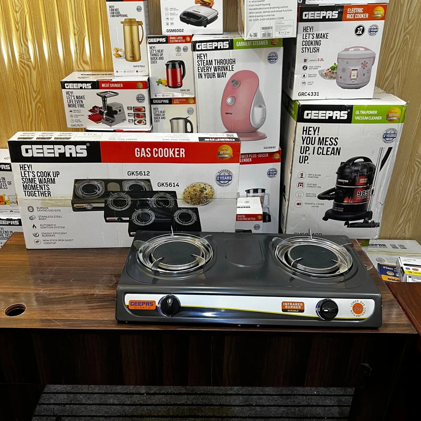 Geepas Gas Cooker GK5614 & GK5612 - Galaxiee.com