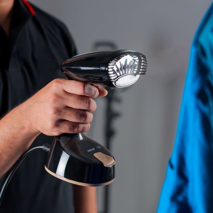 Geepas Handheld Garment Steamer- GGS25034 - Buy Online Pakistan | Galaxiee.com