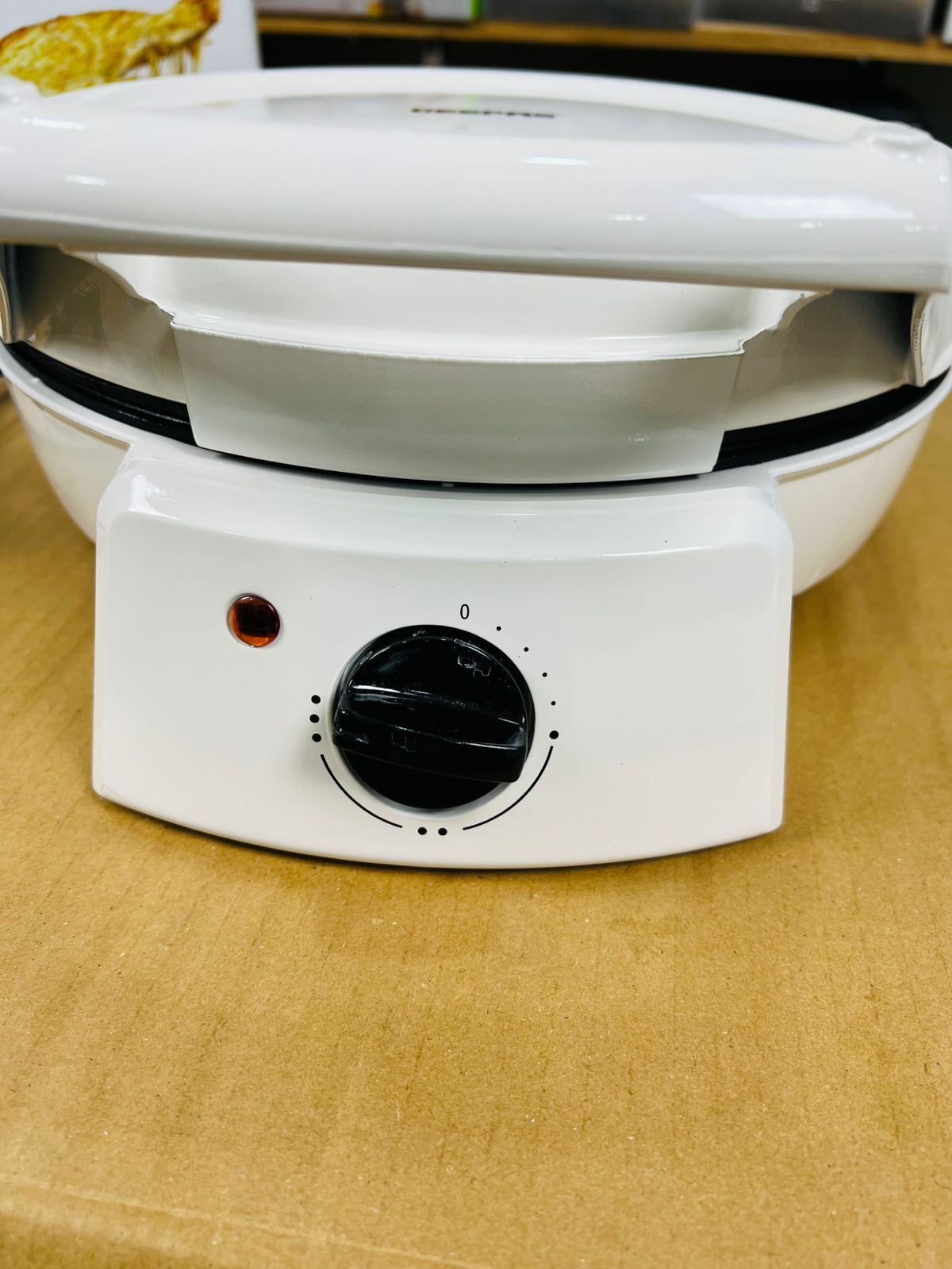 Geepas Pizza Maker GPM2035N (2 years warranty) - Buy Online Pakistan | Galaxiee.com