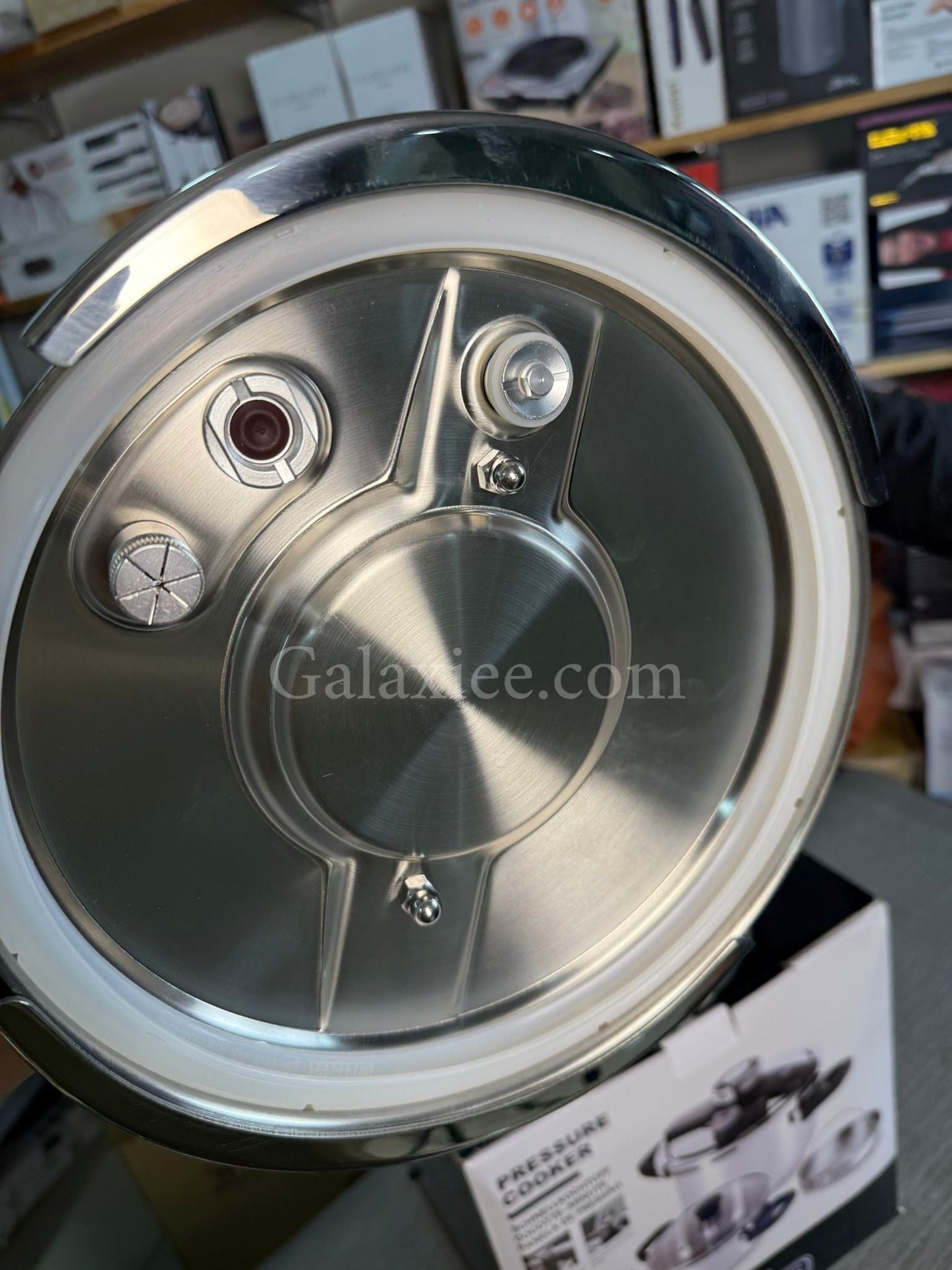 German Lot Royal King 2-in-1 Pressure Cooker 4 L + 6 L | 22 cm Stainless Steel - Buy Online Pakistan | Galaxiee.com