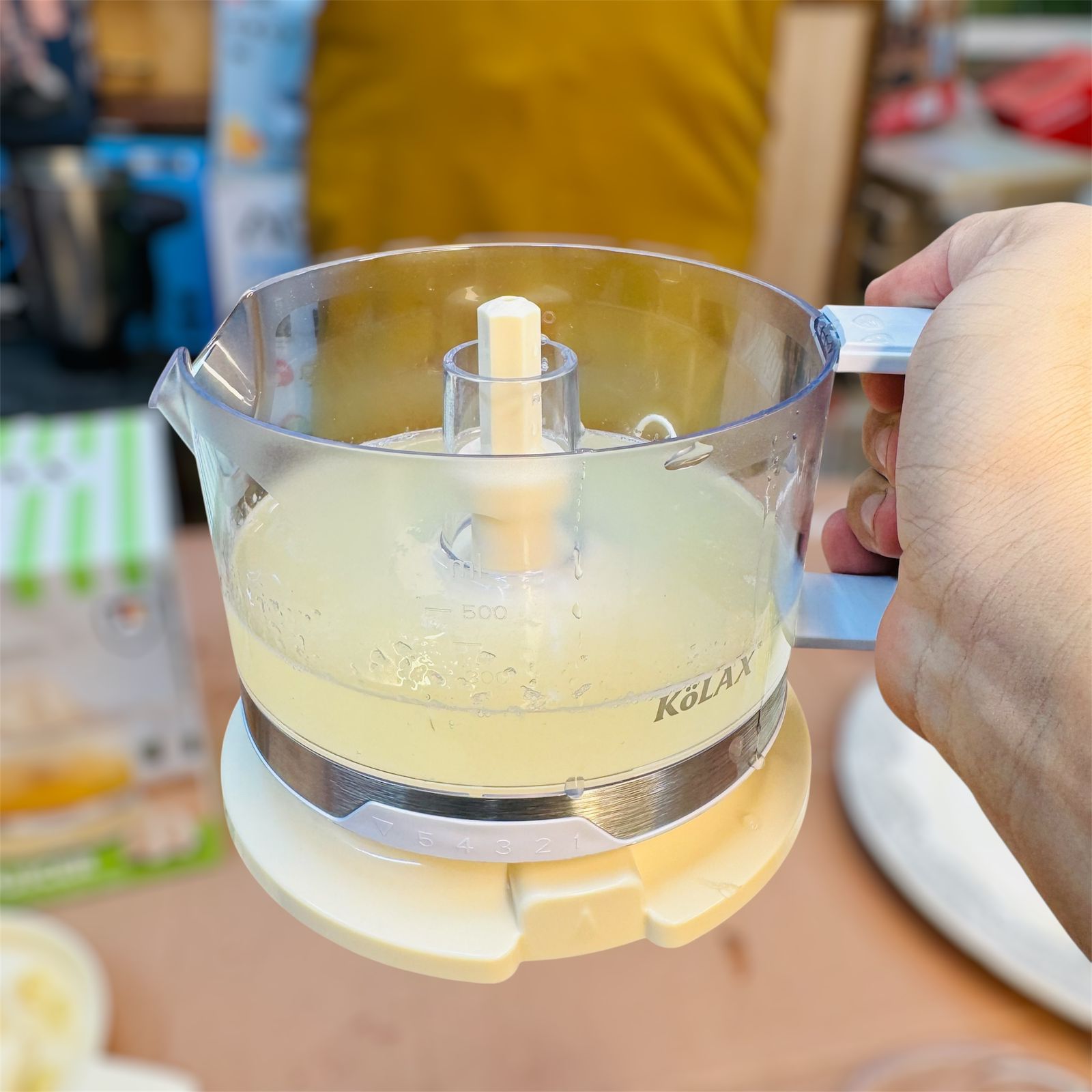 Kolax Germany Citrus Juicer 500ML – 40W | Compact Fresh Juice Maker - Buy Online Pakistan | Galaxiee.com