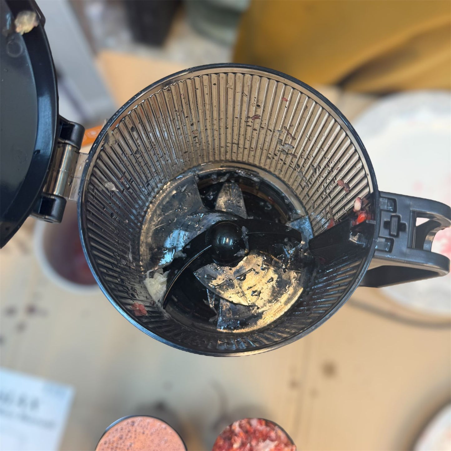 Kolax Germany Cold Press Slow Juicer – Model 79321 | 800W Powerful Whole Fruit Juicer - Buy Online Pakistan | Galaxiee.com