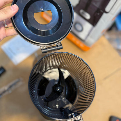 Kolax Germany Cold Press Slow Juicer – Model 79321 | 800W Powerful Whole Fruit Juicer - Buy Online Pakistan | Galaxiee.com