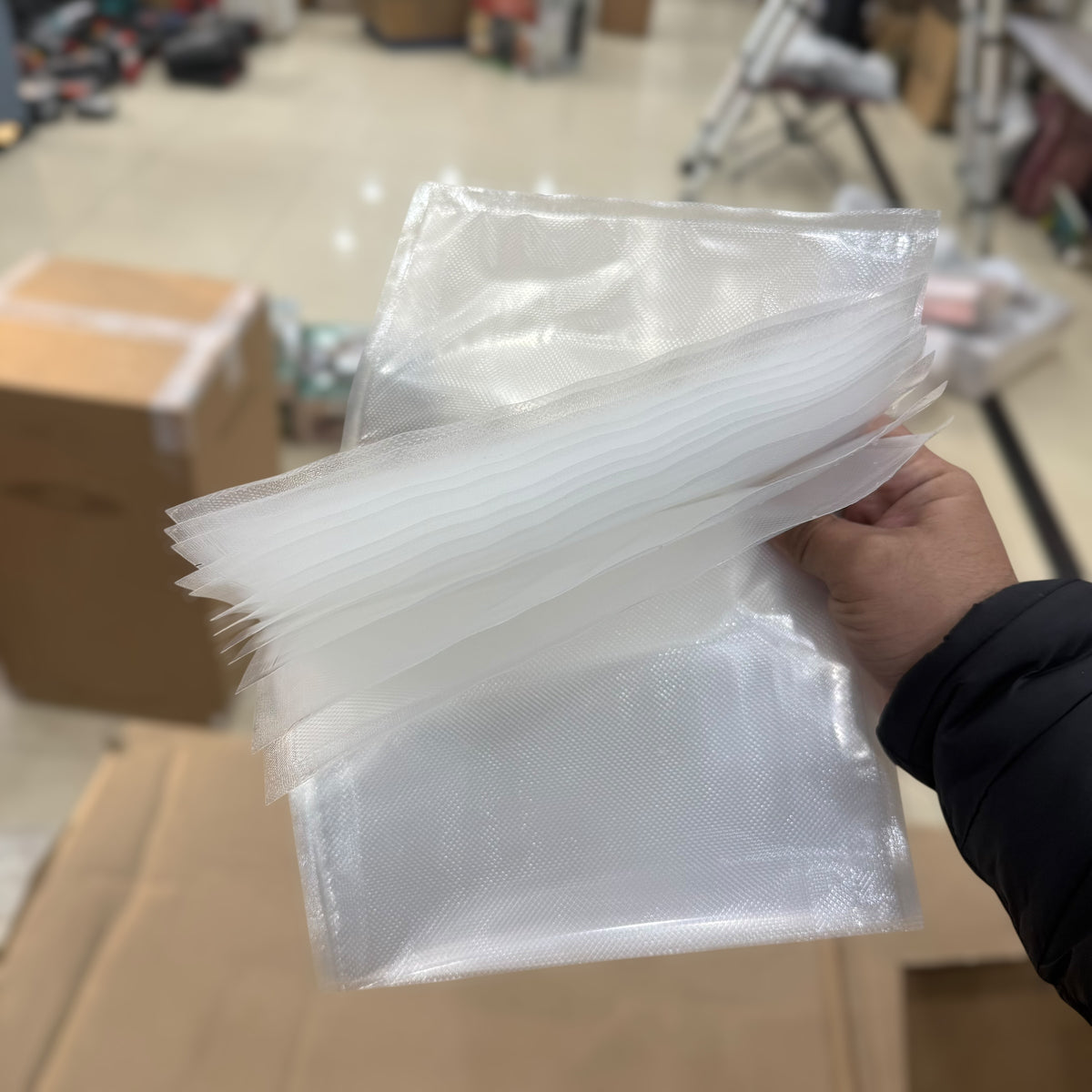 LC Electric Vacuum Sealer Machine 110W – Food Packaging & Fresh Storage Sealing System - Buy Online Pakistan | Galaxiee.com