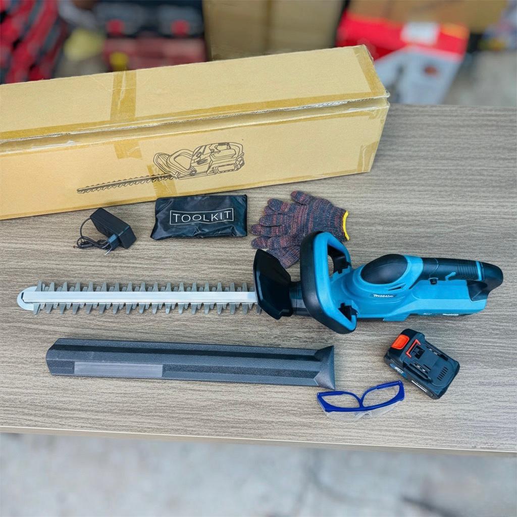 Makita Cordless Hedge Trimmer – 48V Battery, 52 cm Blade | Garden Tool - Buy Online Pakistan | Galaxiee.com