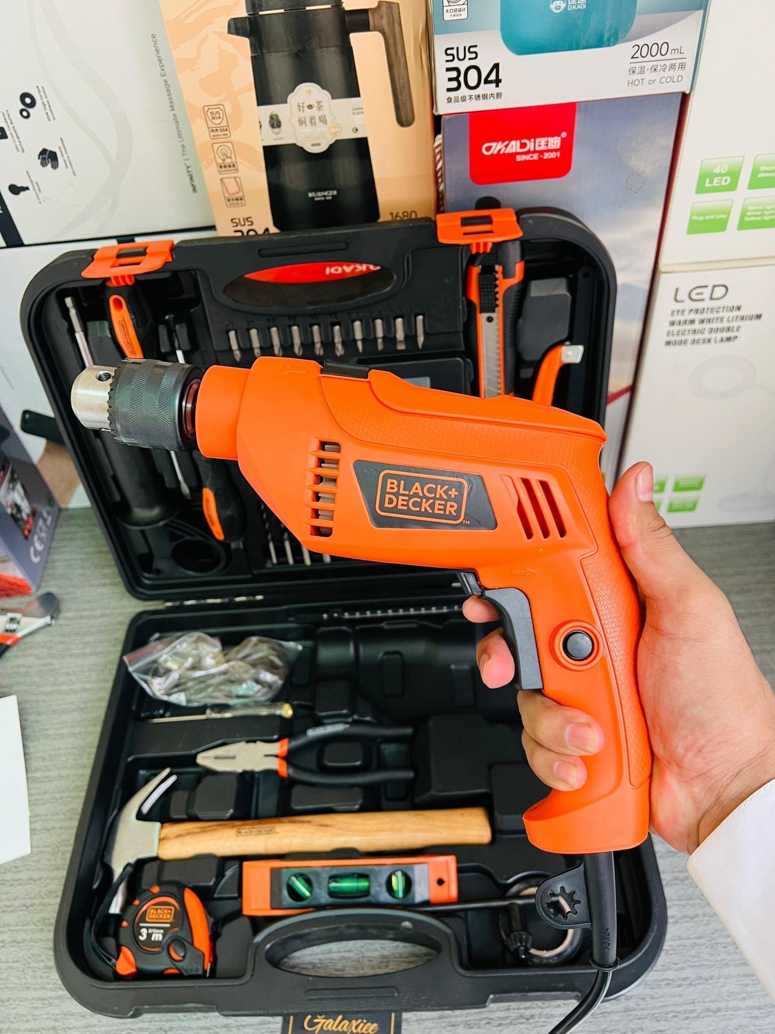 Original Black & Decker Impact Hammer Drill Machine 550 W - Galaxiee.com