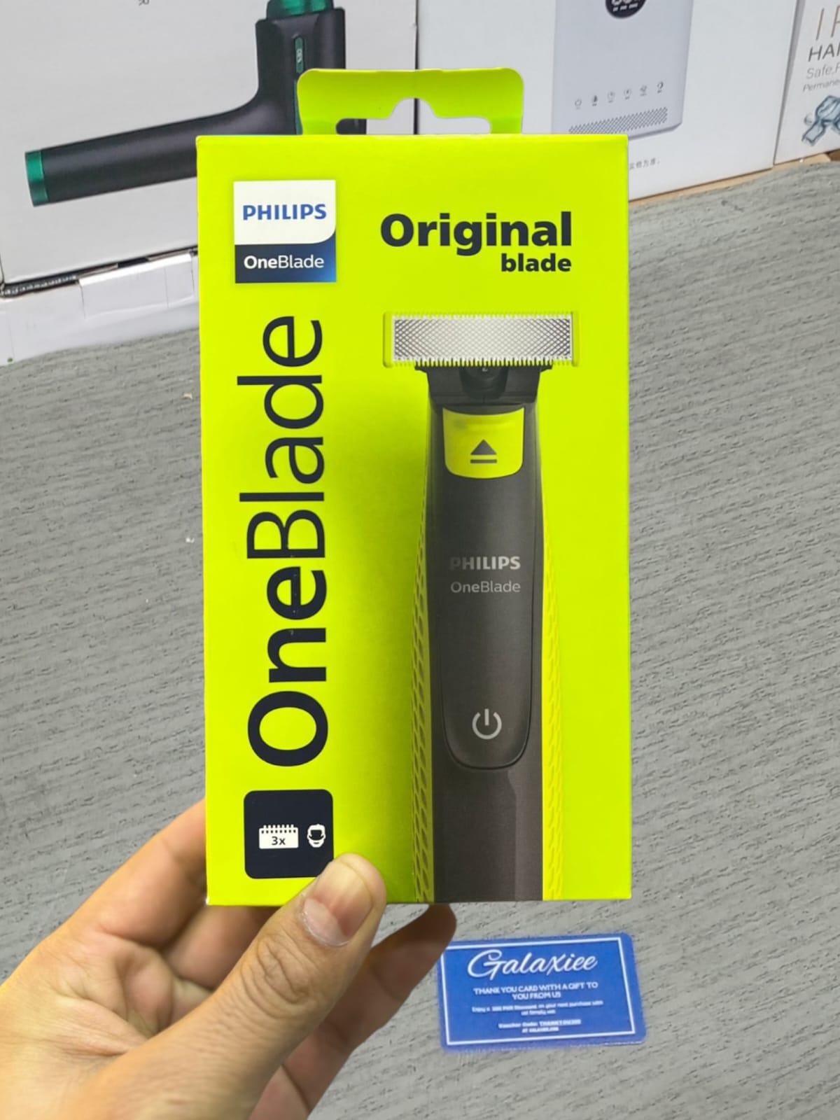 Philips OneBlade Hybrid Electric Trimmer & Shaver – 3-in-1 Facial Grooming with Waterpro - Buy Online Pakistan | Galaxiee.com
