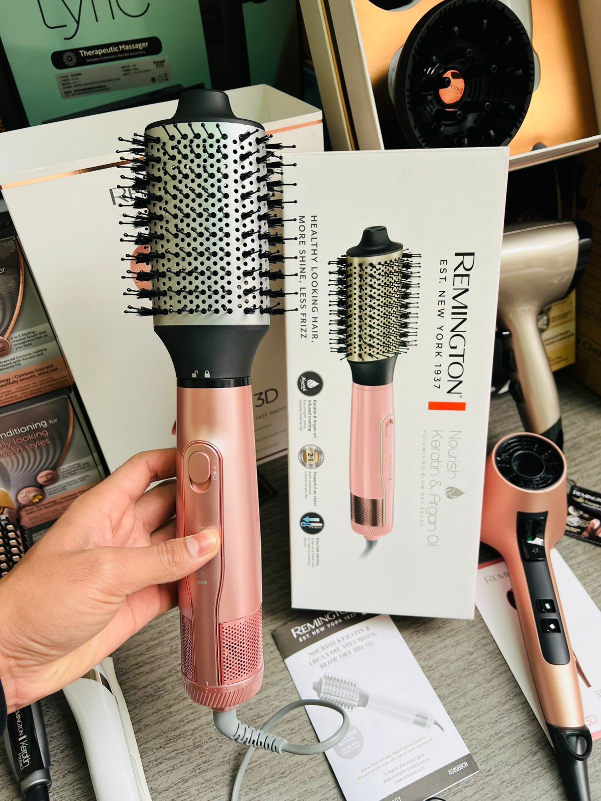 Remington 2 in 1 Nourish Keratin & Argan Oil Volumising Blow Dry Brush - Galaxiee.com