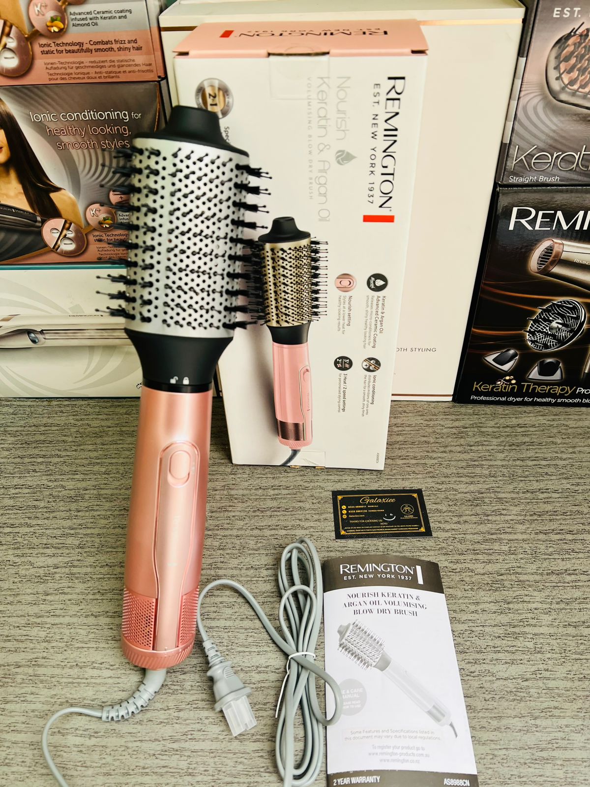 Remington 2 in 1 Nourish Keratin & Argan Oil Volumising Blow Dry Brush - Galaxiee.com