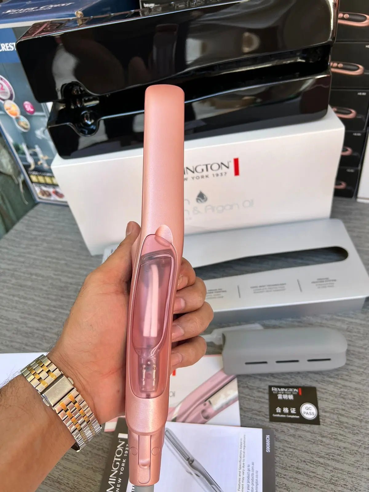 Remington Hydra Luxe Pro Hair Straightener, S9001CN - Galaxiee.comHair Straighteners