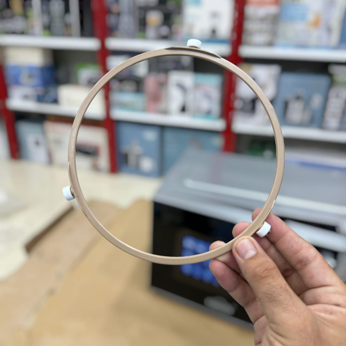 Uakeen 20L Digital Microwave Oven ZL-1904B – Compact Countertop Microwave with Digital Control