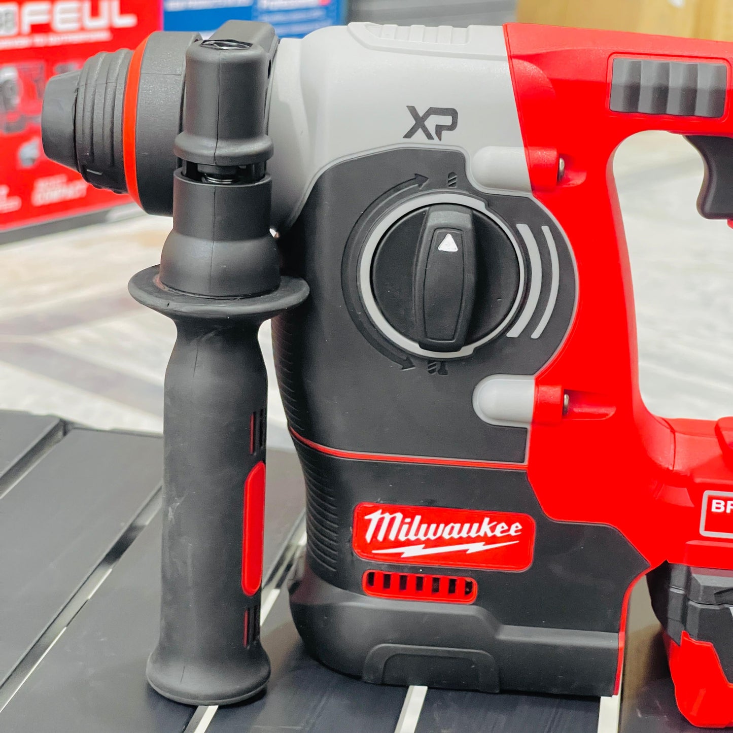 Milwaukee M88 Brushless Rotary Hammer Drill Kit