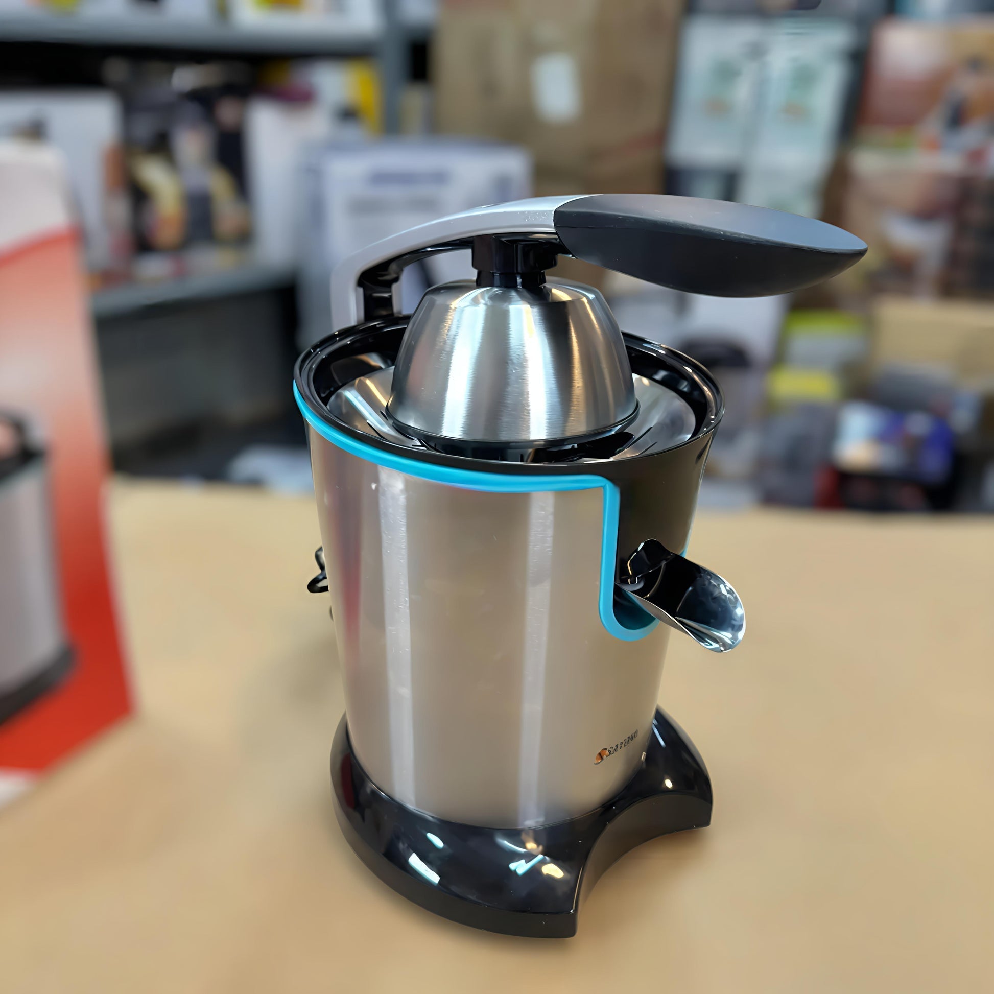 Sayona Press Citrus Juicer SZL-651D – 400W Stainless Steel Juicer with Dual Cones - Buy Online Pakistan | Galaxiee.com
