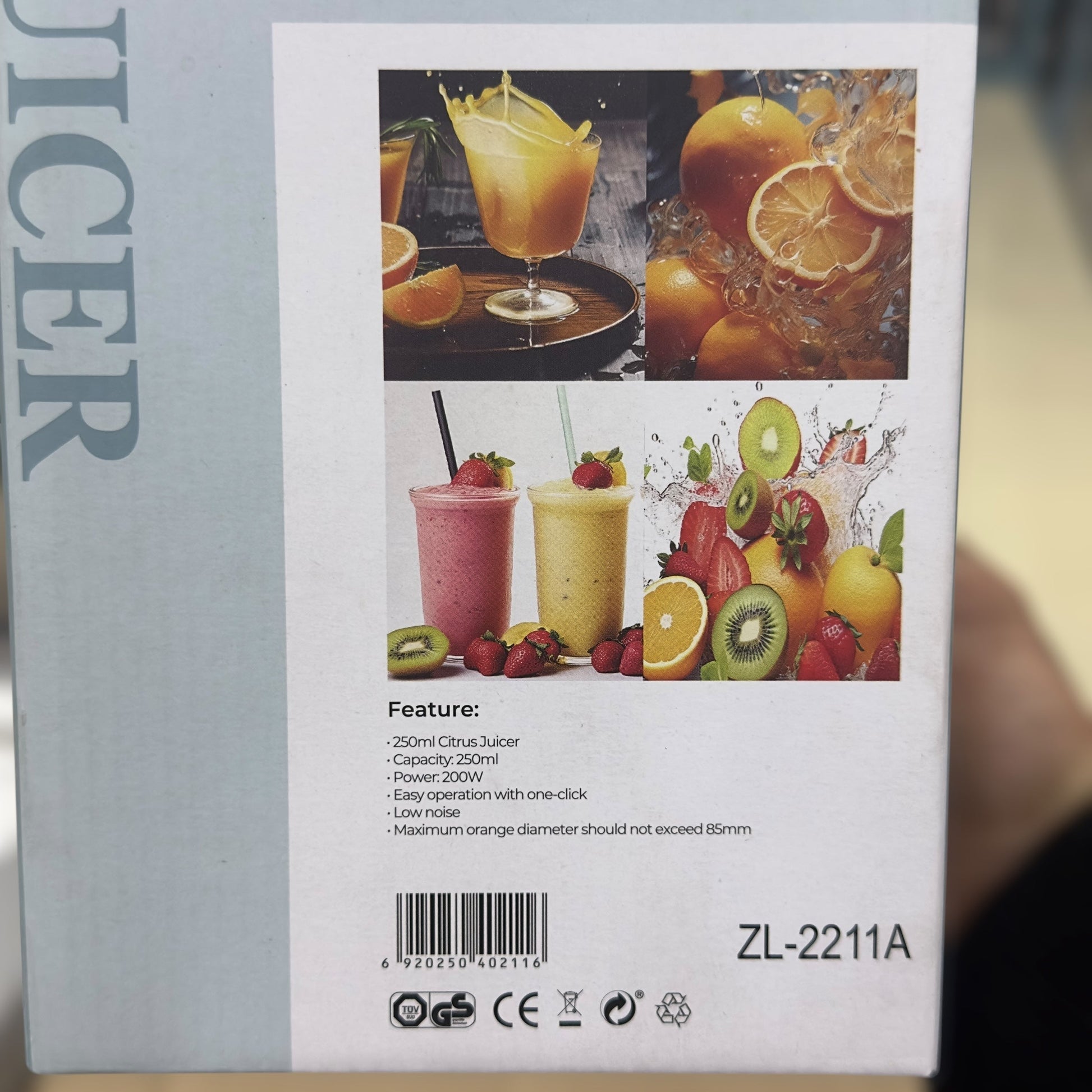UAKEEN Rechargeable Citrus Juicer ZL-2211A / ZL-2211B – 250ml Portable Electric Orange J - Buy Online Pakistan | Galaxiee.com